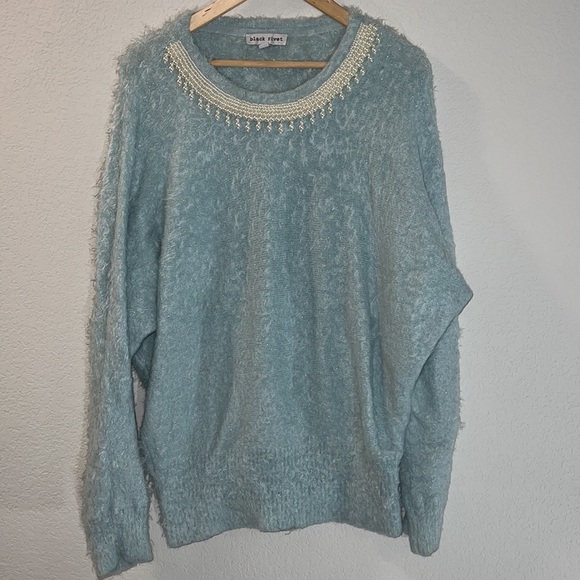 Black Rivet Sweaters Black Rivet Long Sleeve Sweater With Pearl